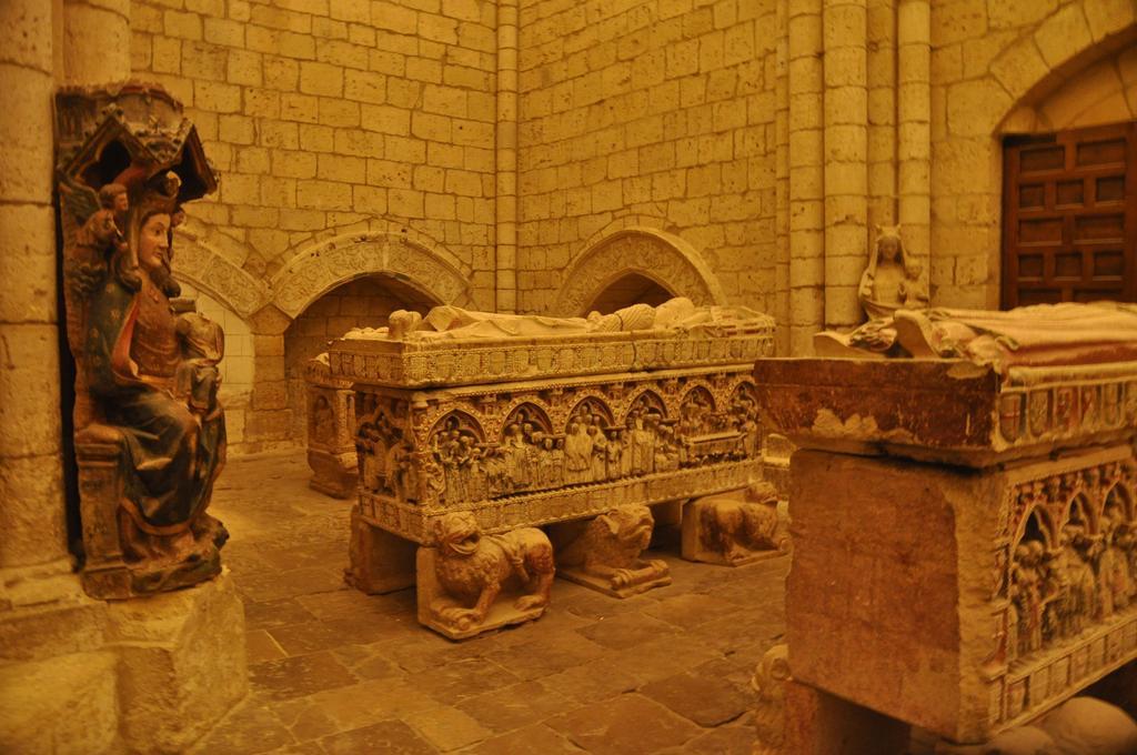 Las Cantigas Villalcázar de Sirga Exteriér fotografie