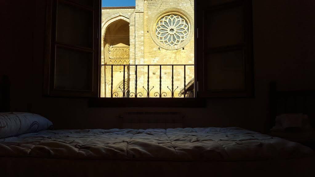 Las Cantigas Villalcázar de Sirga Exteriér fotografie